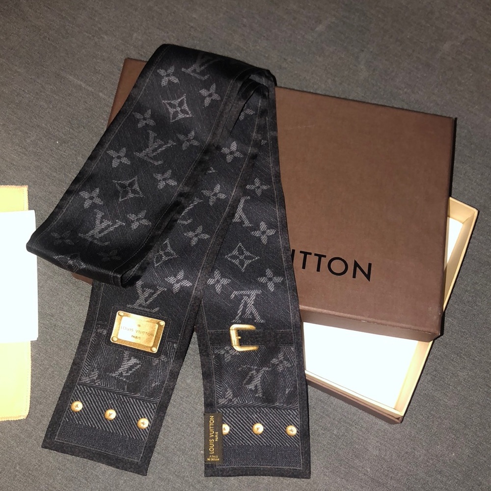 Louis Vuitton Bandeau Denim Noir Silk Scarf